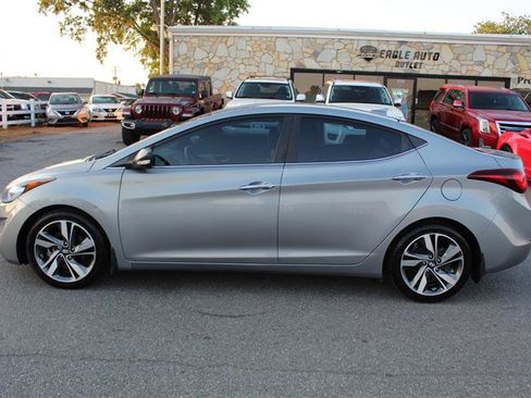 Used 2014 Hyundai Elantra Limited FWD image 4