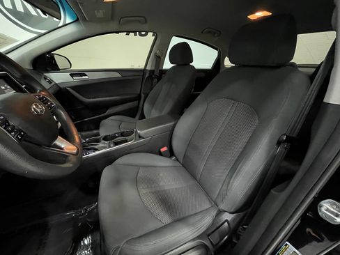 Used 2018 Hyundai Sonata SE FWD image 12