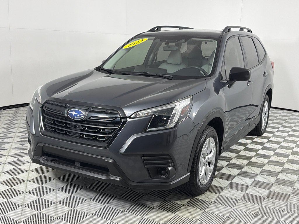 Used 2023 Subaru Forester AWD/4WD image 10