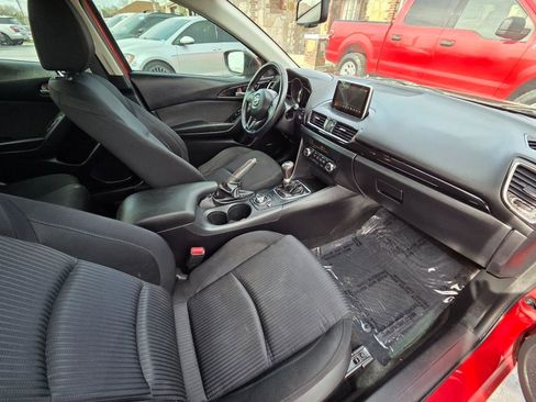 Used 2016 MAZDA MAZDA3 i Touring w/ Popular Equipment Package image 18