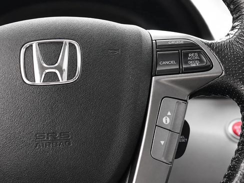 Used 2016 Honda Odyssey Touring image 14