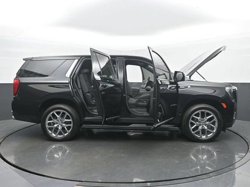 Used 2022 GMC Yukon Denali w/ Denali Ultimate Package AWD/4WD image 57