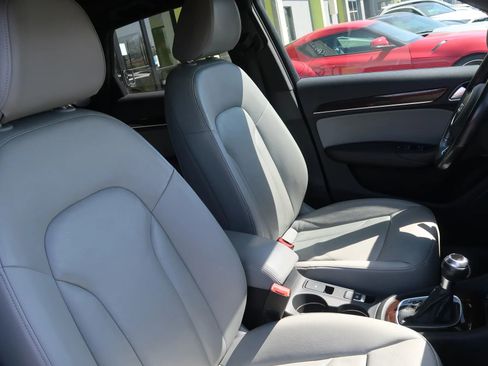 Used 2016 Audi Q3 2.0T Premium Plus w/ Technology Package FWD image 27