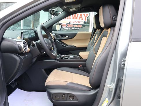 New 2026 Chevrolet Equinox ACTIV w/ Safety and Technology Package image 12