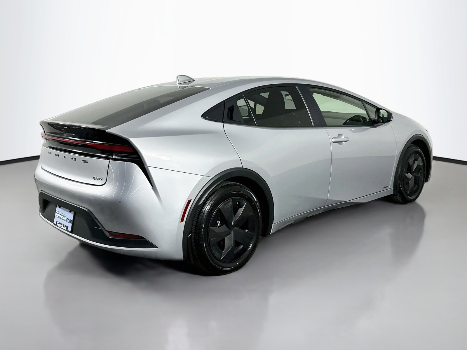 Certified 2025 Toyota Prius LE AWD/4WD image 7