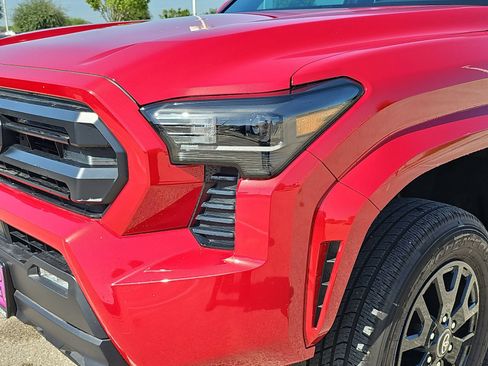 Used 2026 Toyota Tacoma SR5 AWD/4WD image 27