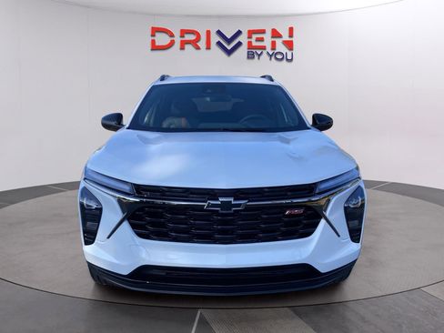 New 2026 Chevrolet Trax RS w/ Sunroof Package image 9