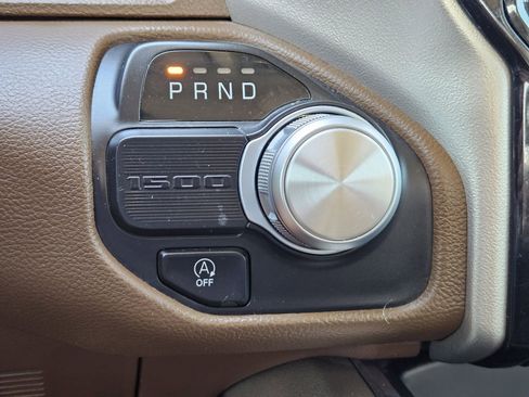 Used 2021 RAM 1500 Laramie image 22