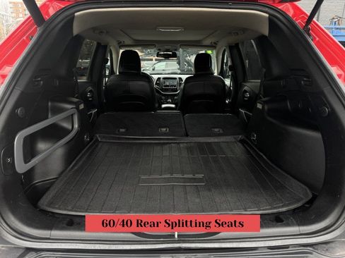 Used 2017 Jeep Cherokee Trailhawk image 33