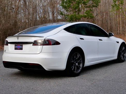 Used 2021 Tesla Model S Plaid image 22