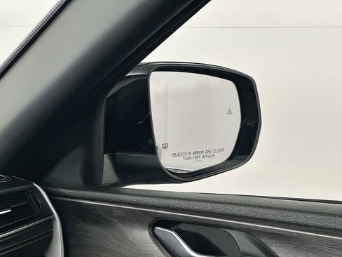 Certified 2025 Jeep Grand Cherokee Limited w/ MOPAR Finishing Package image 29