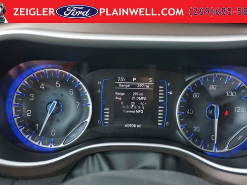 Used 2024 Chrysler Voyager LX FWD image 30