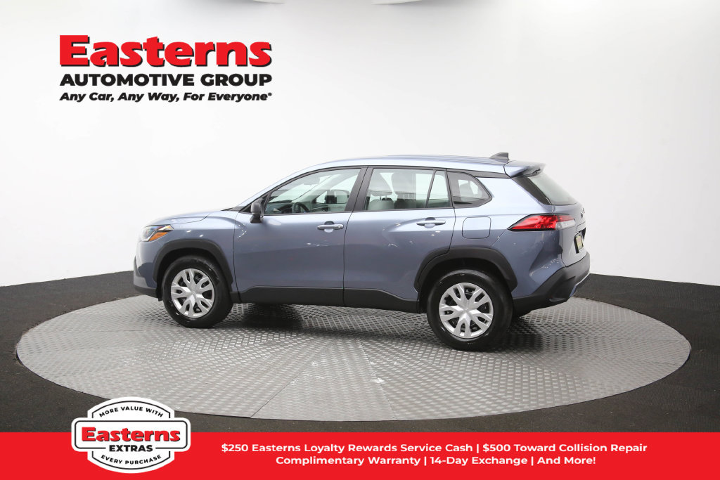 Used 2025 Toyota Corolla Cross L FWD image 61