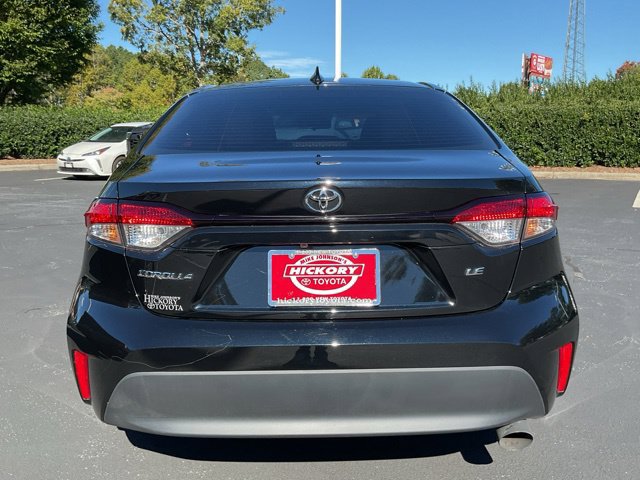 Used 2025 Toyota Corolla LE w/ Convenience Package FWD image 8