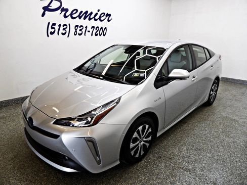 Used 2020 Toyota Prius XLE w/ Advanced Technology Package image 1