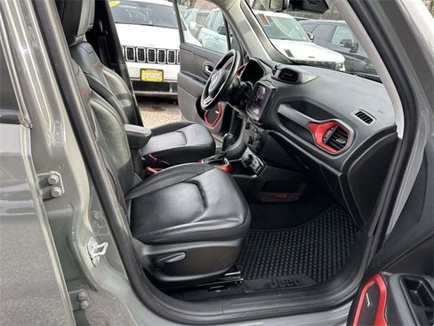 Certified 2021 Jeep Renegade Trailhawk w/ Sun & Sound Group image 26