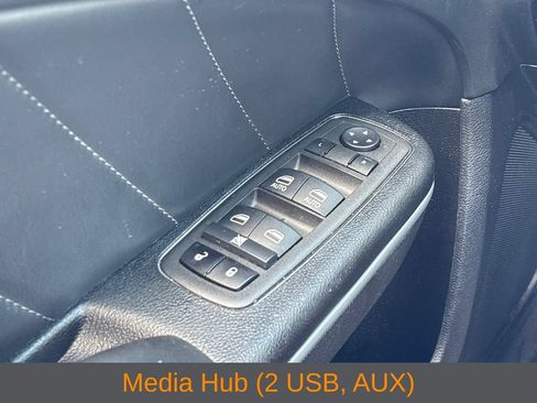 Used 2022 Dodge Charger SXT w/ Plus Group RWD image 13