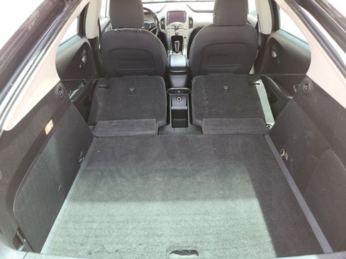Used 2014 Chevrolet Volt w/ Enhanced Safety Package 1 FWD image 30