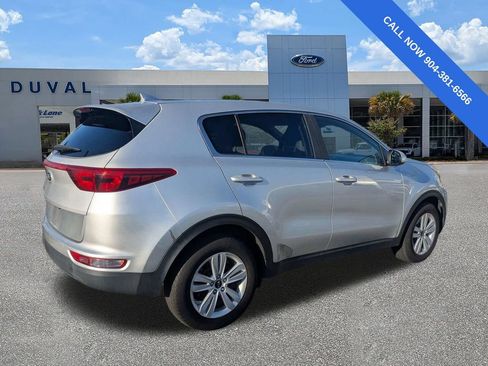 Used 2019 Kia Sportage LX AWD/4WD image 4