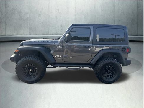 Used 2020 Jeep Wrangler Sport AWD/4WD image 2