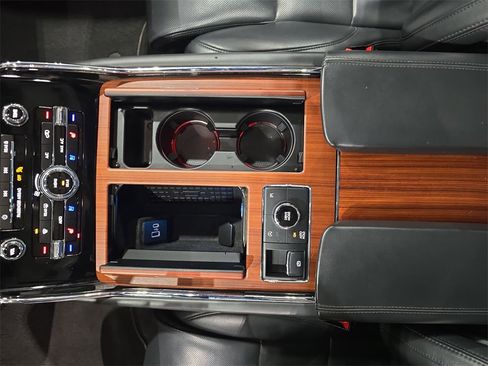 Used 2024 Lincoln Navigator Premiere image 26