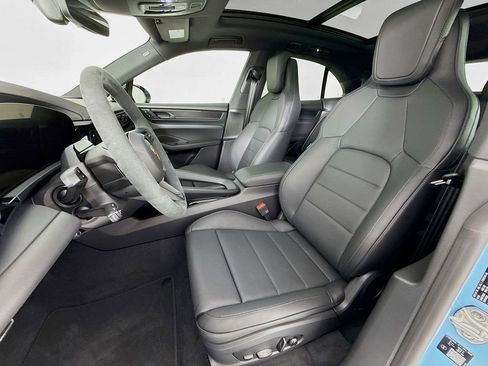 New 2026 Porsche Macan GTS Electric AWD/4WD image 5