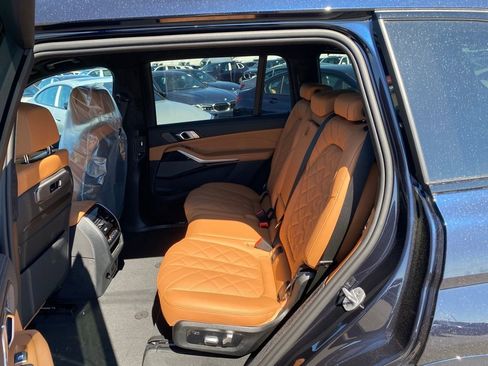 New 2026 BMW X7 xDrive40i AWD/4WD image 7