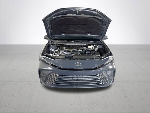Used 2025 Toyota Camry XLE FWD image 22