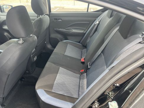 Used 2025 Nissan Versa SV FWD image 25