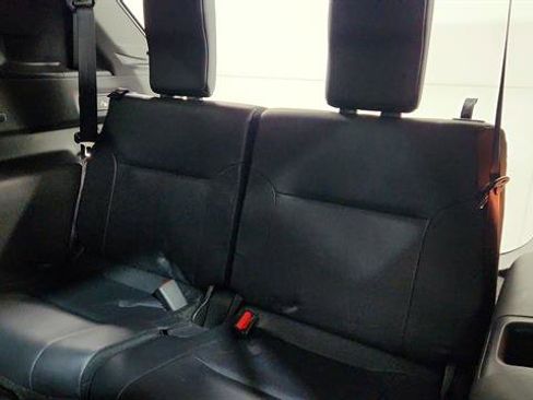 Used 2024 Mitsubishi Outlander SE image 23