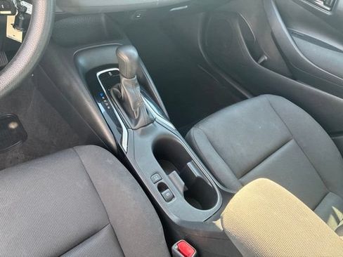 Used 2024 Toyota Corolla LE FWD image 21