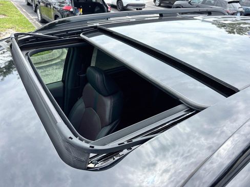 Certified 2025 Honda Pilot Black Edition image 27