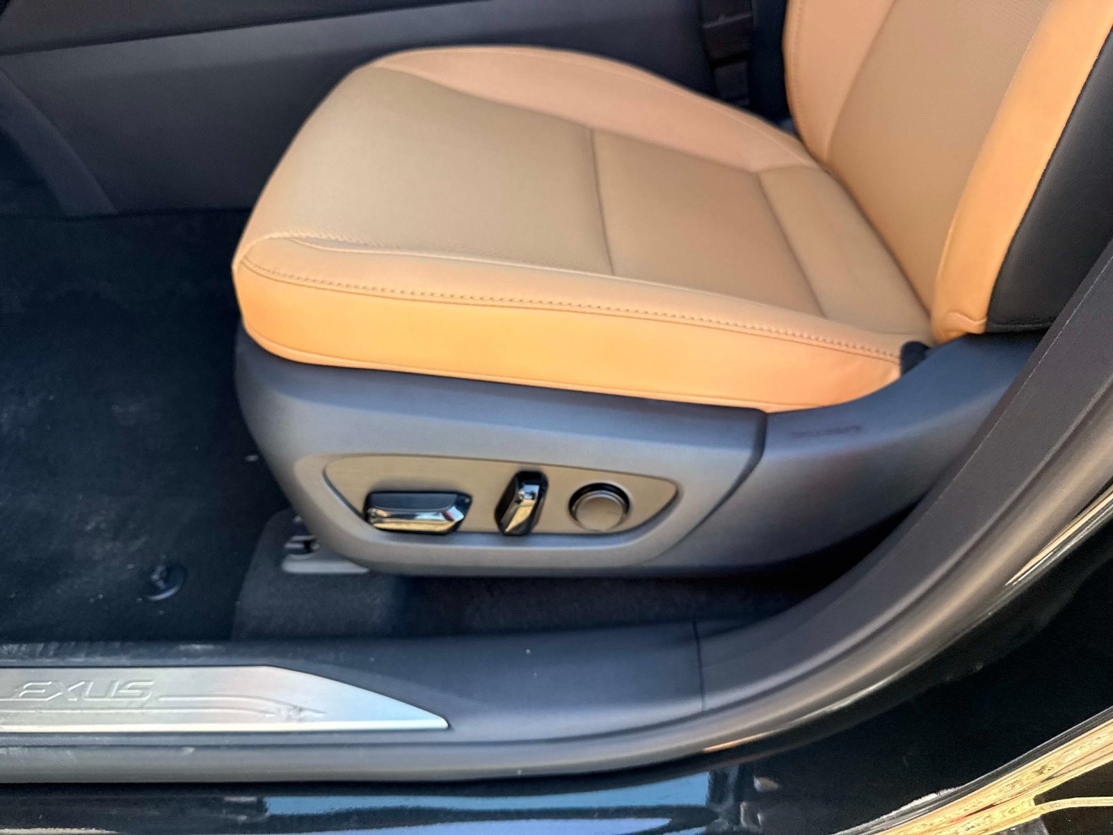 New 2026 Lexus RX 350 FWD image 17