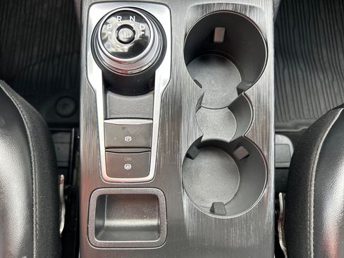 Certified 2024 Ford Escape ST-Line Select w/ Tech Pack #2 image 32