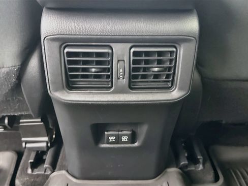 Used 2021 Toyota RAV4 XLE w/ Convenience Package AWD/4WD image 30
