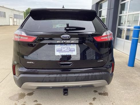Used 2024 Ford Edge SEL w/ Convenience Package AWD/4WD image 11