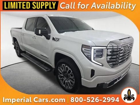 Used 2024 GMC Sierra 1500 Denali w/ Denali Reserve Package AWD/4WD image 1