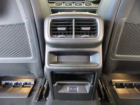 Used 2024 Mercedes-Benz GLE 580 4MATIC image 22