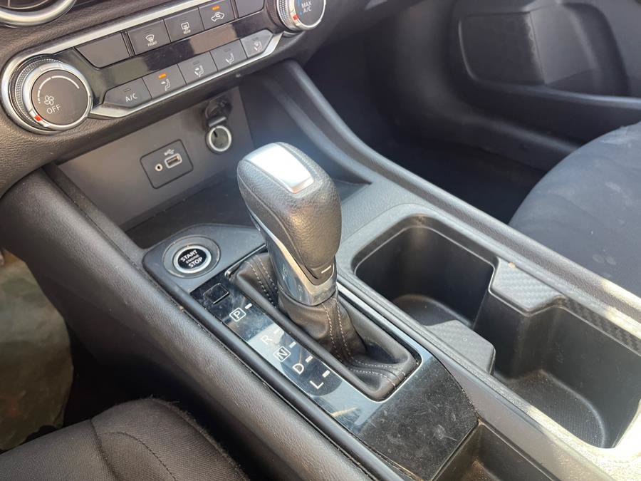 Used 2022 Nissan Sentra S w/ Trunk Package FWD image 17
