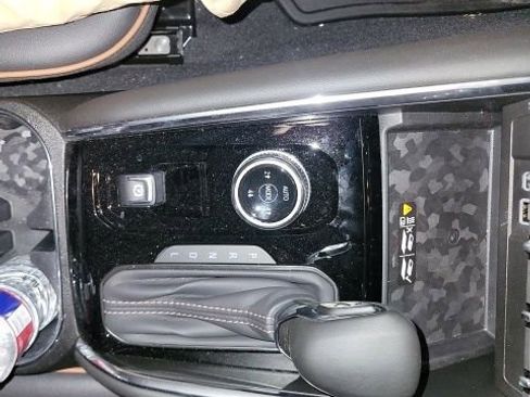 Used 2026 GMC Canyon AT4 w/ AT4 Premium Package image 23