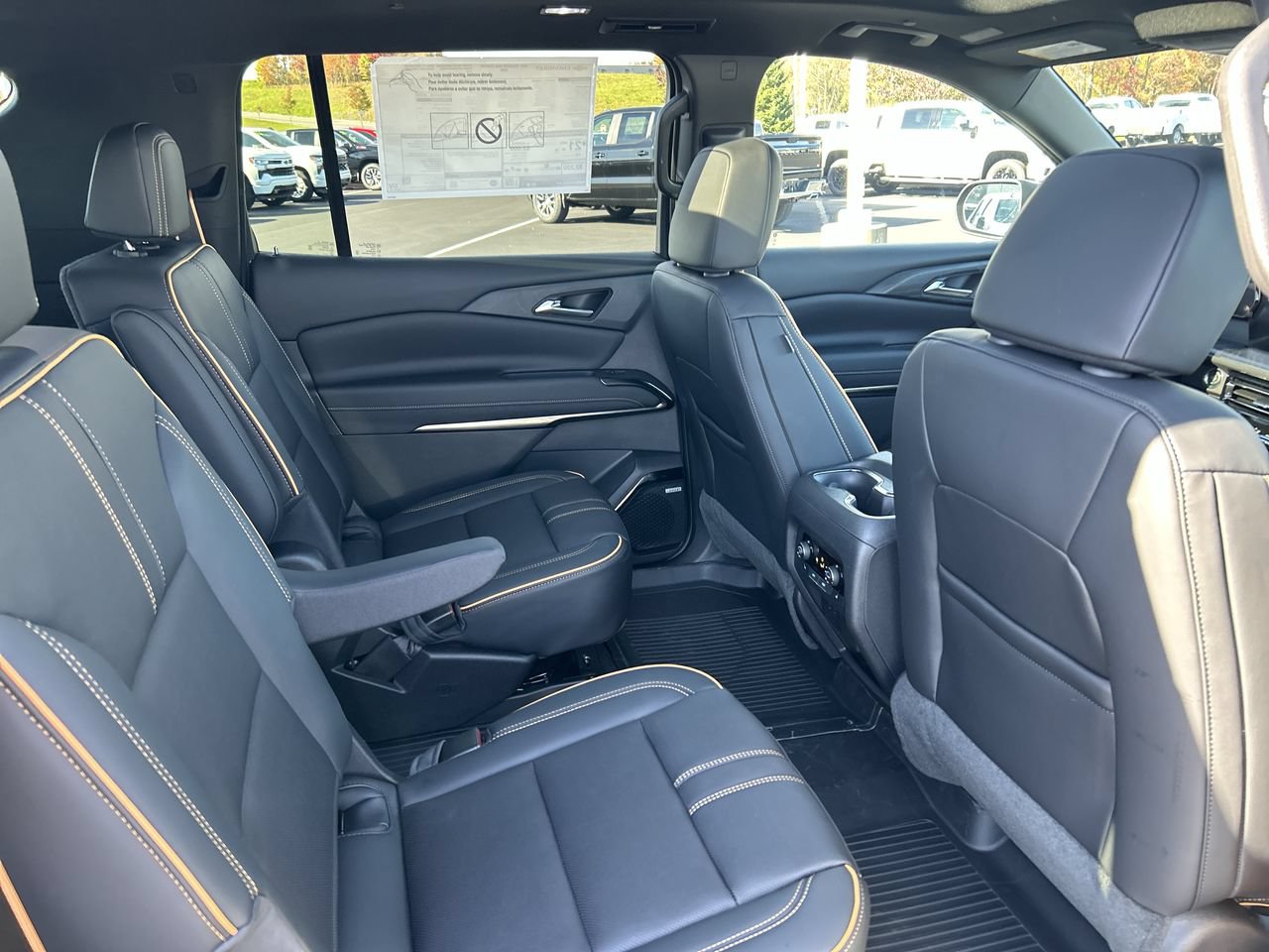 New 2027 Chevrolet Traverse High Country w/ LPO, Floor Liner Package AWD/4WD image 18
