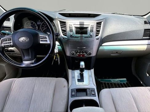 Used 2014 Subaru Outback 2.5i Premium AWD/4WD image 7