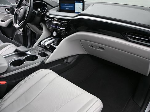 Certified 2023 Acura MDX FWD w/ Technology Package image 17