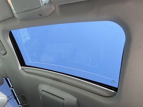 Used 2017 Toyota Sequoia Platinum AWD/4WD image 20