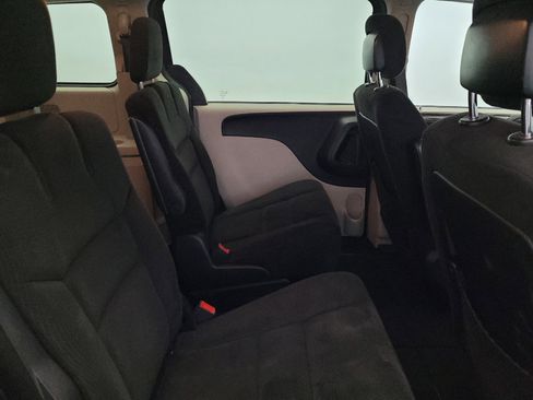 Used 2015 Dodge Grand Caravan American Value Package w/ UConnect Hands-Free Group FWD image 19