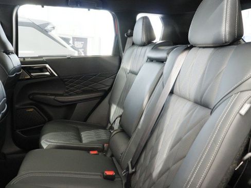 New 2026 Mitsubishi Outlander SEL Black Edition FWD image 25