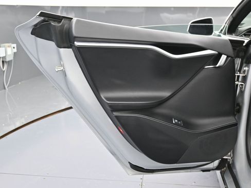 Used 2017 Tesla Model S 75 image 43