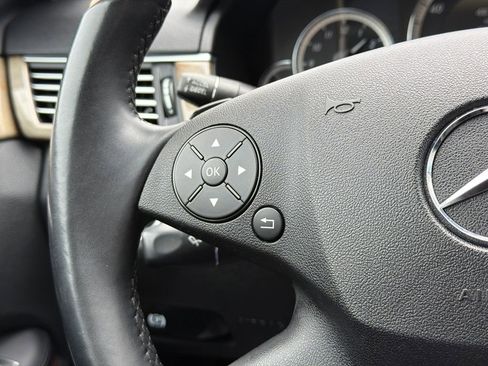 Used 2011 Mercedes-Benz E 350 4MATIC Sedan image 19