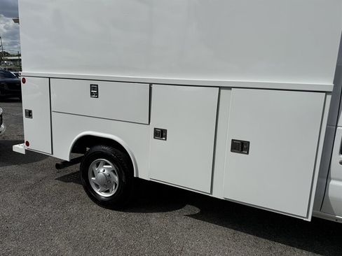 Used 2023 Ford E-350 and Econoline 350 Super Duty w/ Power Windows & Locks Group RWD image 27