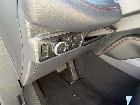 Used 2025 Ford Explorer ST-Line image 28